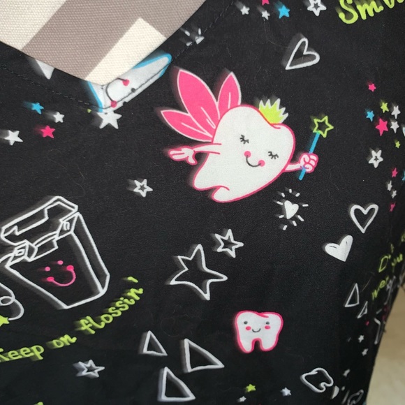 Woman Scrubstar dental scrub top 3x - Picture 4 of 7
